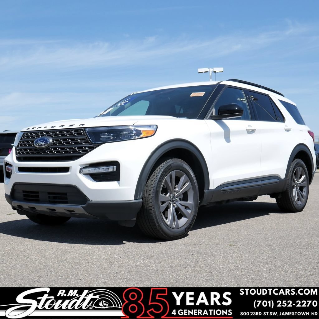 Used 2024 Ford Explorer XLT w/ Equipment Group 202A AWD/4WD image 1