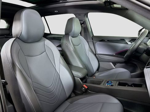 New 2026 Volkswagen Tiguan SE R-Line image 28