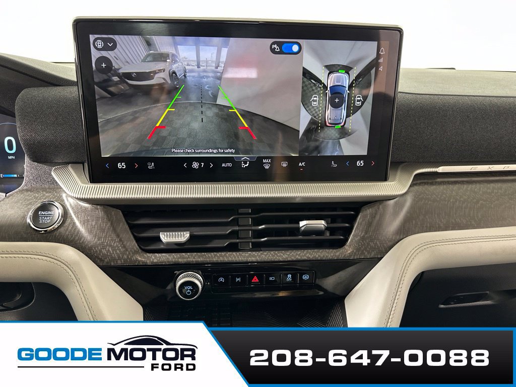 Used 2025 Ford Explorer Platinum w/ Ultimate Package AWD/4WD image 16