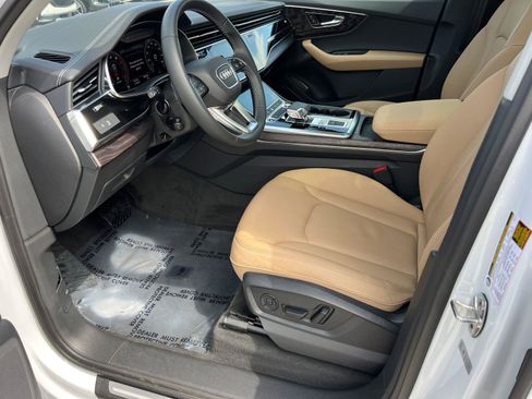 Certified 2025 Audi Q7 3.0T Premium w/ Convenience Package image 9