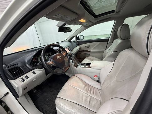 Used 2010 Toyota Venza AWD image 8