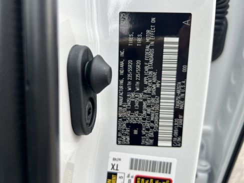 New 2026 Toyota Highlander Limited image 22