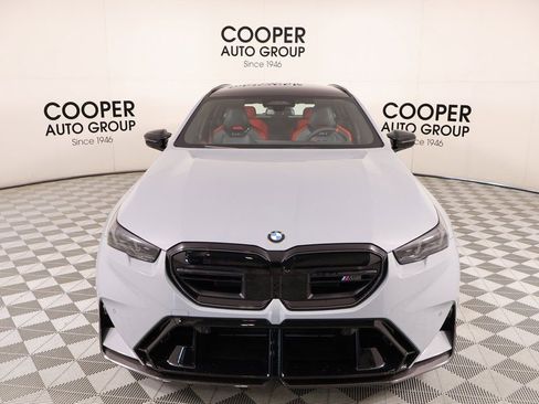 New 2026 BMW M5 Touring image 9