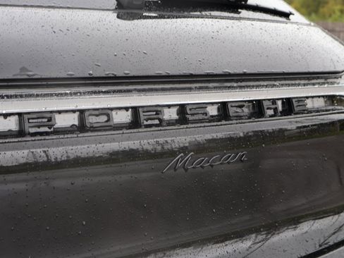 New 2026 Porsche Macan image 6