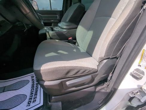Used 2021 RAM 2500 Big Horn image 10