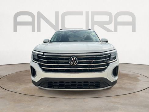 Used 2024 Volkswagen Atlas SE image 3