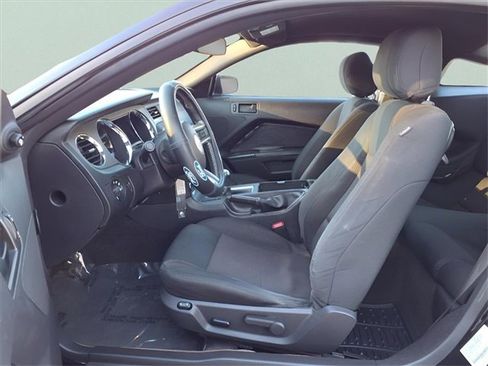 Used 2013 Ford Mustang V6 image 18