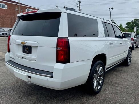 Used 2015 Chevrolet Suburban LTZ RWD image 5