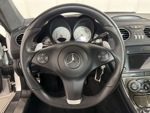 Used 2009 Mercedes-Benz SL 63 AMG image 11