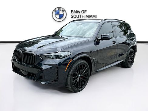 Certified 2024 BMW X5 sDrive40i w/ M Sport Package RWD image 3