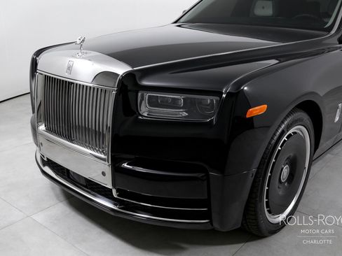 Certified 2025 Rolls-Royce Phantom Sedan image 44