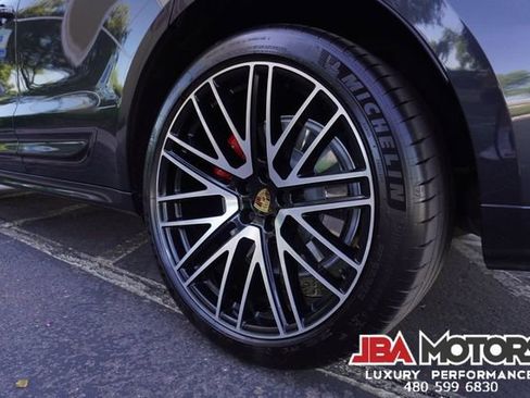 Used 2022 Porsche Macan GTS AWD/4WD image 90