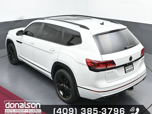 Used 2022 Volkswagen Atlas SEL R-Line AWD/4WD image 18