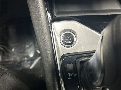 Used 2024 Nissan Altima 2.5 SV FWD image 18