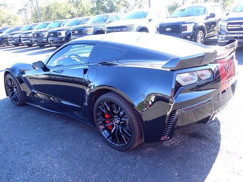 Used 2015 Chevrolet Corvette Z06 w/ 3LZ Preferred Equipment Group image 5
