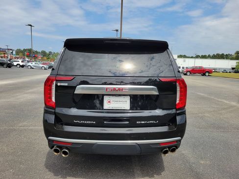 Used 2024 GMC Yukon XL Denali AWD/4WD image 4