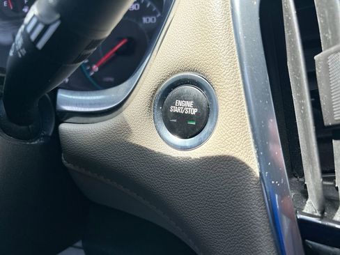 Used 2022 Chevrolet Traverse LS AWD/4WD image 20