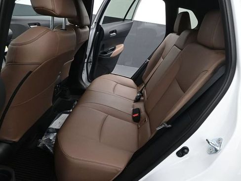 Used 2026 Toyota Corolla Cross XLE w/ Convenience Package FWD image 13