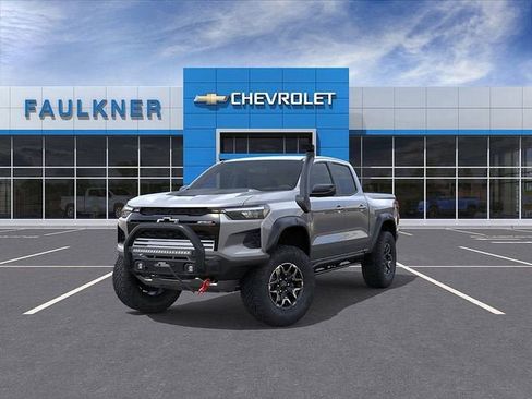 New 2025 Chevrolet Colorado ZR2 w/ Off-Road Front Bumper Package AWD/4WD image 8
