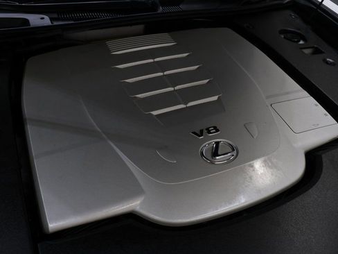 Used 2016 Lexus LS 460 w/ Comfort Package image 26