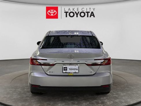 Used 2025 Toyota Camry LE FWD image 7