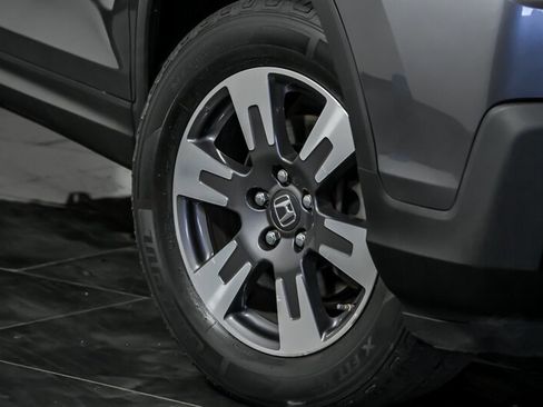 Used 2018 Honda Ridgeline RTL-T image 3