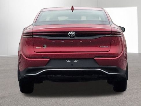 Certified 2023 Toyota Crown Limited image 6