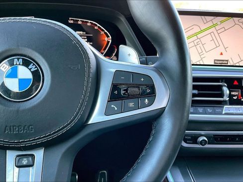 Used 2022 BMW X5 xDrive40i w/ M Sport Package image 12