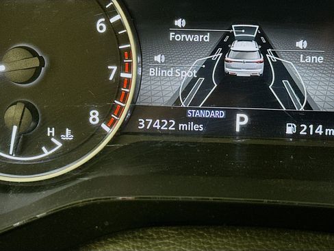 Used 2023 Nissan Pathfinder SL w/ Cargo Package FWD image 19