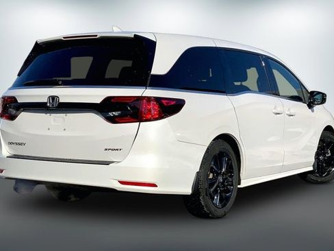 Used 2023 Honda Odyssey Sport image 13