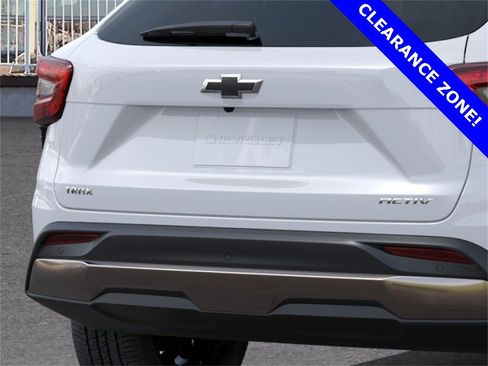 New 2025 Chevrolet Trax ACTIV w/ Driver Confidence Package image 14