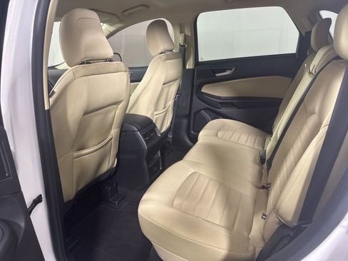 Certified 2021 Ford Edge SE image 12