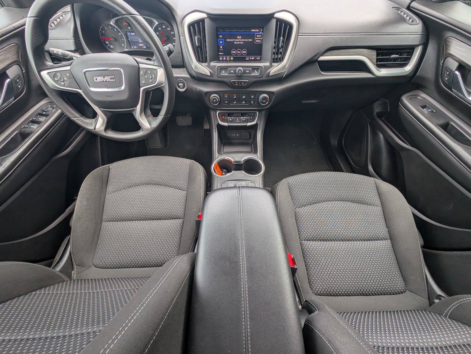 Used 2024 GMC Terrain SLE AWD/4WD image 33