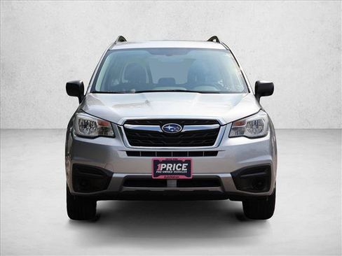 Used 2017 Subaru Forester 2.5i w/ Alloy Wheel Package AWD/4WD image 2