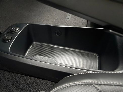 Used 2023 Kia EV6 Wind image 24