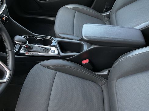 Used 2025 Buick Encore GX Preferred image 34