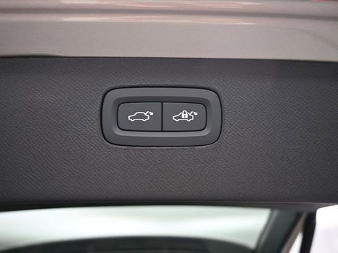 New 2026 Volvo XC90 B6 Ultra w/ Protection Package Premier image 33