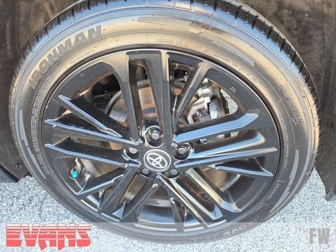 Used 2025 Toyota Camry SE FWD image 24