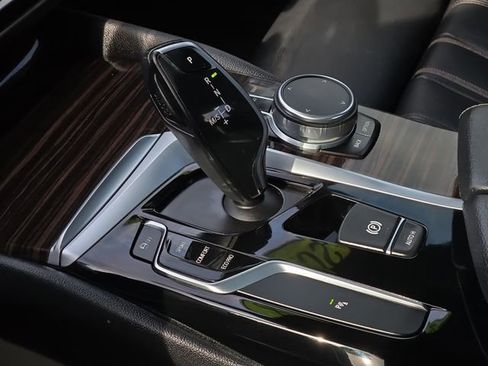 Used 2018 BMW 540i xDrive image 23