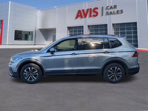 Used 2024 Volkswagen Tiguan S image 11