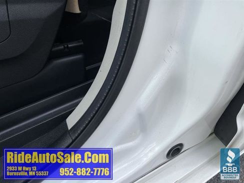 Used 2011 Dodge Grand Caravan Express FWD image 32