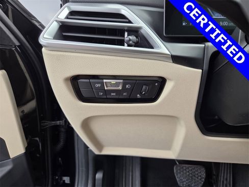 Certified 2025 BMW 330i Sedan w/ Convenience Package image 37