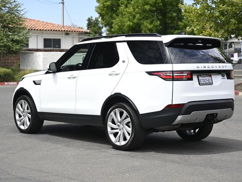 Used 2017 Land Rover Discovery HSE Luxury AWD/4WD image 7