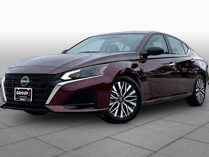 Certified 2025 Nissan Altima 2.5 SV