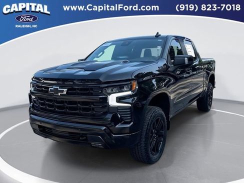 Used 2025 Chevrolet Silverado 1500 LT Trail Boss AWD/4WD image 1