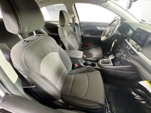 Used 2023 Kia Forte LXS w/ LXS Technology Package image 25