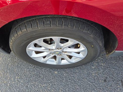 Used 2018 Chevrolet Equinox LT image 19