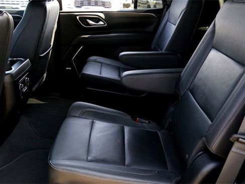 Used 2023 Chevrolet Tahoe Z71 w/ Luxury Package image 24