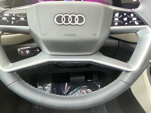 Used 2025 Audi Q5 Premium AWD/4WD image 55