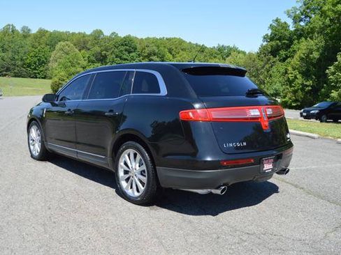 Used 2012 Lincoln MKT AWD image 7
